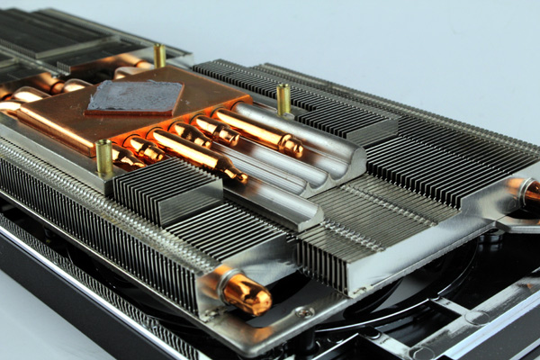 3-cooler-r9-280x-xfx