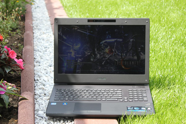 Asus-G74S-monitor2