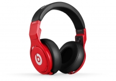 Apple pulls Monster's licence